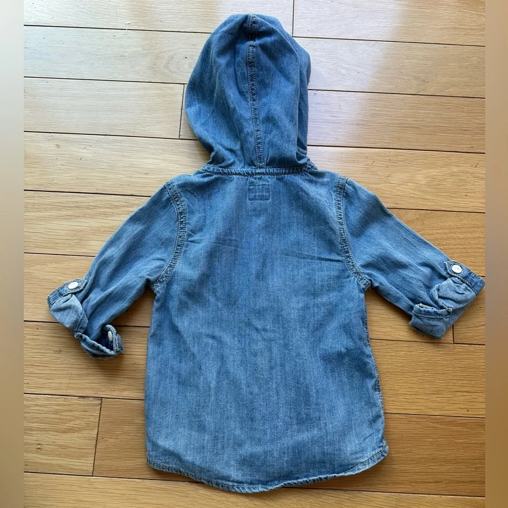NWOT OshKosh B’gosh hooded denim shirt - size 18 months.